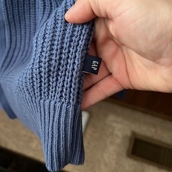 GAP 100% Cotten button up cardigan - Picture 7 of 7